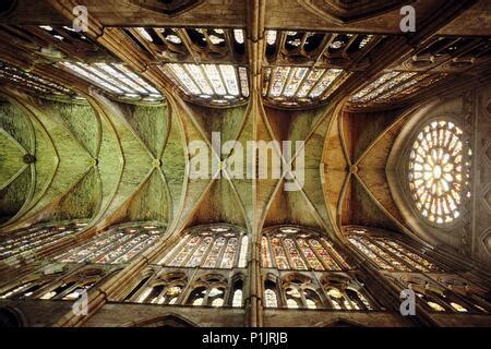 The main aisle of St James' Church Piccadilly, London, the church ...