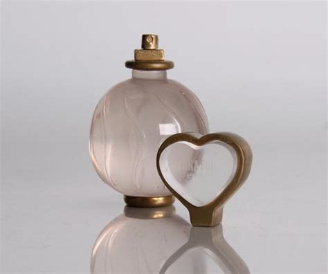 30 Unique Perfume Bottle Designs - Jayce-o-Yesta