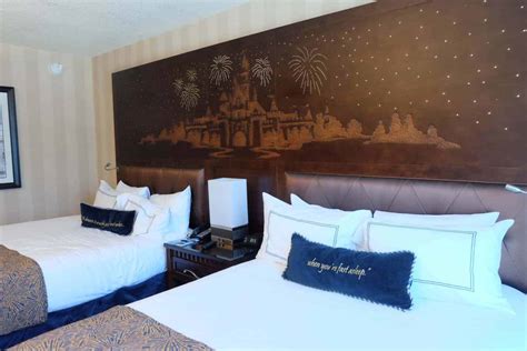 Disneyland Hotel Resort Review