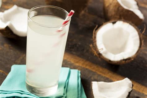 What Does Coconut Water Taste Like? - PreparedCooks.com