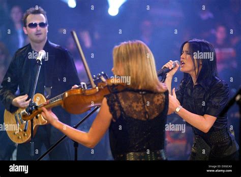 (dpa) - Members of Irish band 'The Corrs', (L-R) Jim Corr and his Stock ...