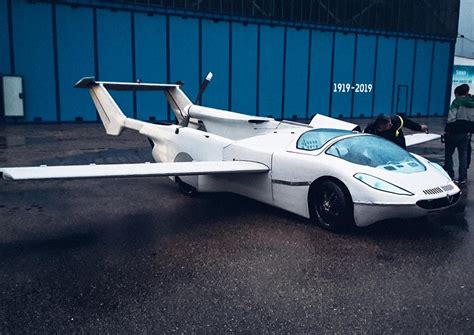 Klein Vision celebrates maiden flight of its transforming AirCar