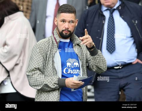 Tony Bellew in the crowd at Everton Stock Photo - Alamy