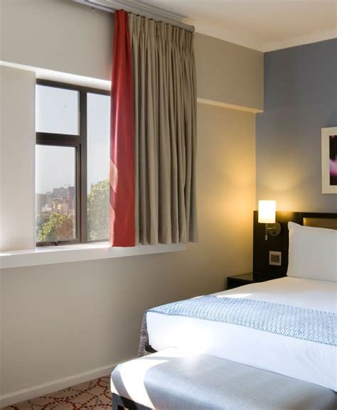 Great Value Accommodation in Gardens, Cape Town | SunSquare