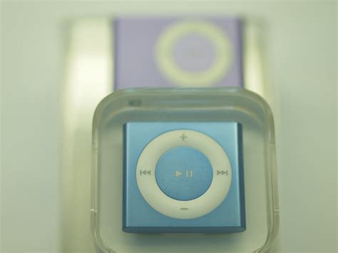 Little Idea (Sil Lim Tao): Ipod shuffle 2nd generation vs ipod shuffle 4th generation review