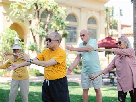 The benefits of Tai Chi for seniors - Hollenbeck Palms