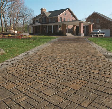 Cambridge Pavingstones - Design Gallery | Permeable pavers, Driveway design, Permeable pavers ...