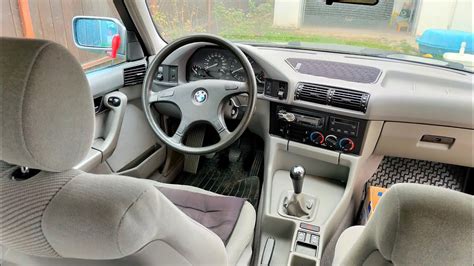 BMW E34 (520i) interior-exterior 1990 - YouTube