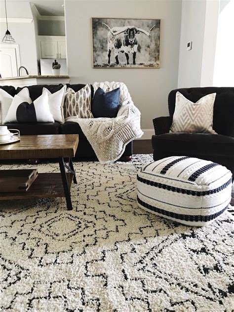 My New Living Room Rug - The Sister Studio #homedecorlivingroommodern ...