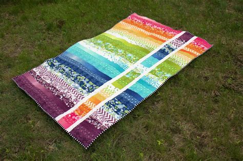 Queen Bee Stitchified: Blogger's Quilt Festival