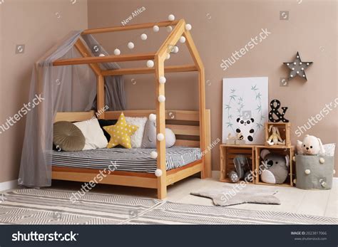 5,655 Cama Montessori Royalty-Free Photos and Stock Images | Shutterstock