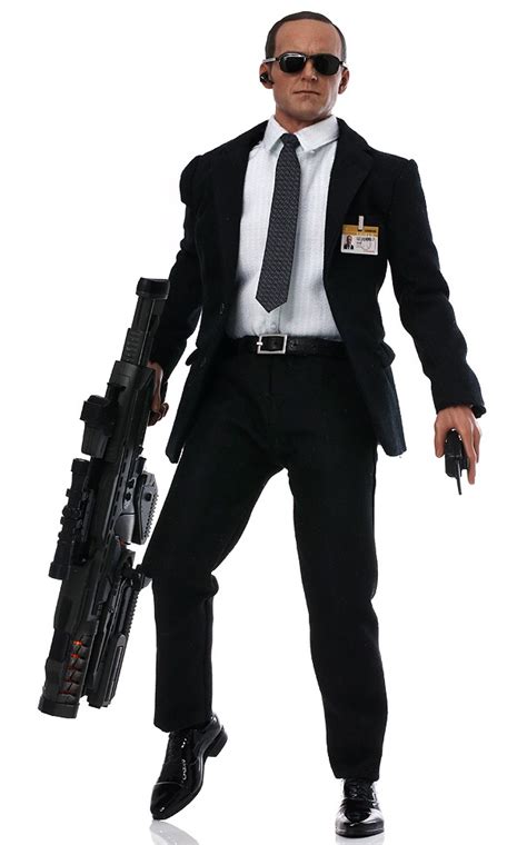 Avengers Hot Toys Agent Phil Coulson Sixth-Scale Figure Released! - Marvel Toy News