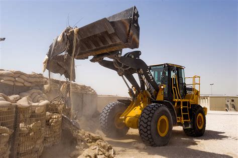 Front-End Loaders | OSHA Safety Manuals