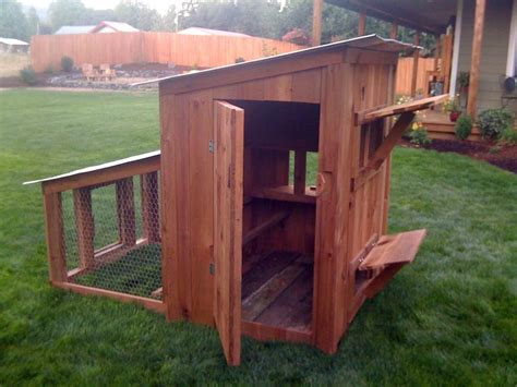 How To Build A Chicken Coop: How To Build A Chicken Coop Free Easy ...