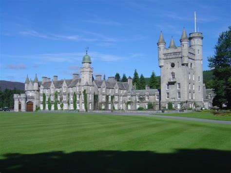 Explore Balmoral Castle in Aberdeenshire, Scotland | PicturesOfEngland.com