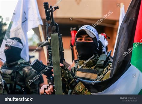 Palestinians Hamas Militants Wearing Headbands Reading Stock Photo 2236429247 | Shutterstock