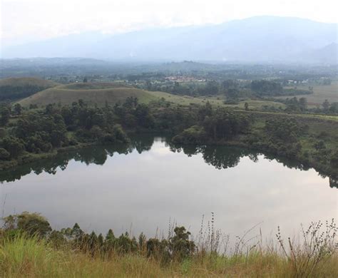 Crater Lakes Visit in Fort Portal | African Pearl Safaris