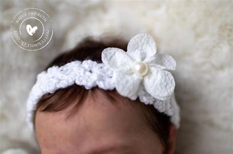 Easy Crochet Baby Headband (Free Pattern) - Maisie and Ruth