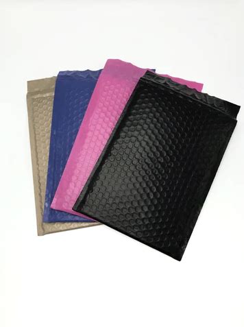 Colored Bubble Mailers – supplyhut.com