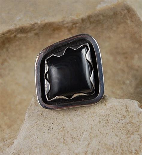 Sterling Silver & Black Onyx Ring - eagle-plumes.com