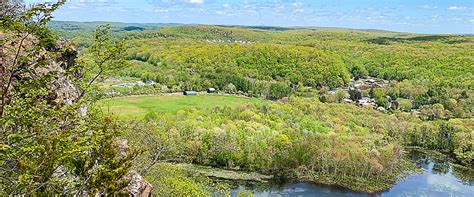 Connecticut's Long Hiking Trails | CTvisit