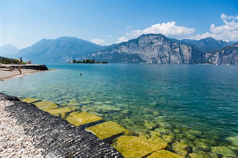 Public beaches (Lake Garda) | Jet2holidays