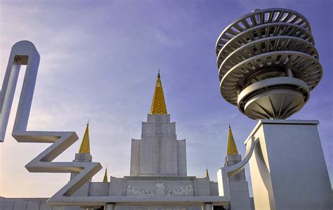 LDS Oakland Temple Architecture Design, Mormon Temple Oakland ...