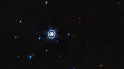 Webb Telescope Reveals 'Hidden' Rings Around Uranus