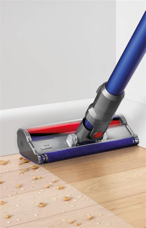 How To Clean Head Of Dyson Vacuum?