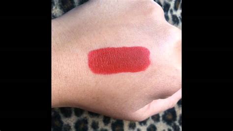 MAC Russian Red Matte Lipstick - YouTube