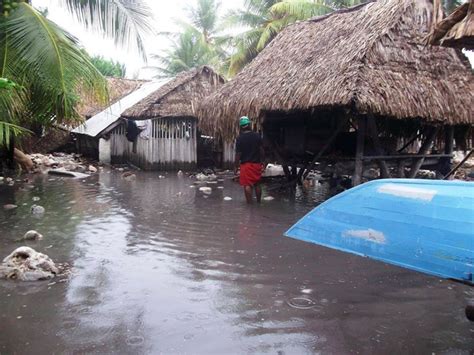 Kiribati Climate Change Relocation Refugee Crisis? Sinking Low-Lying ...