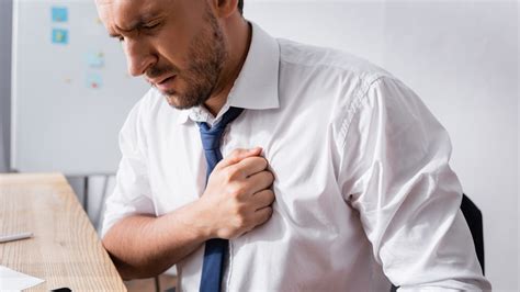 Men's heart disease risk doubles with these types of job strain, says ...