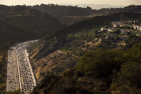 $1.14 billion later, expanded 405 Freeway is a hodgepodge of design ...