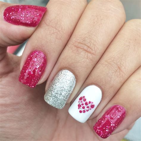 Dotted heart nails | Nails, Valentine's day nails, Heart nails