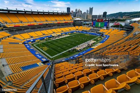 Pitt Stadium Pittsburgh Photos and Premium High Res Pictures - Getty Images