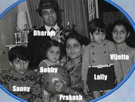 Bobby Deol Family Wife Son Daughter Father Mother Marriage Photos ...