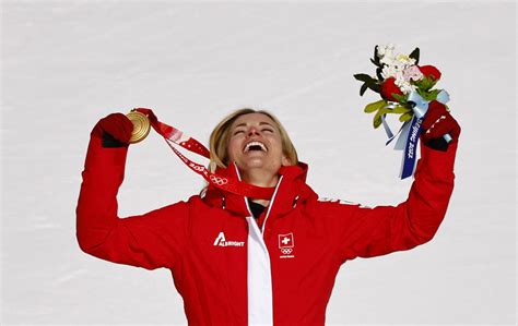 Alpine skiing-Gut-Behrami finally gets her golden moment | Reuters