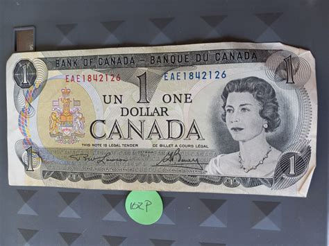 Lot - Ottawa 1973 Canada One Dollar Bill