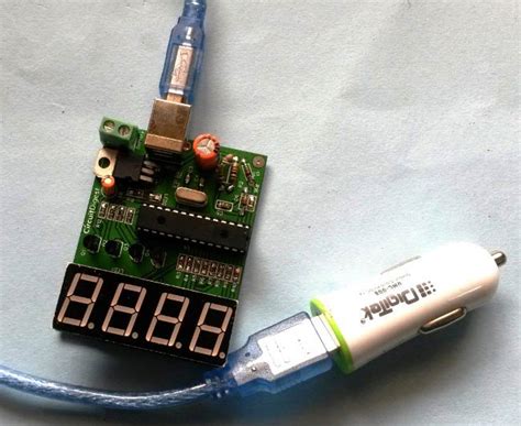 DIY PIC Microcontroller Based Car Battery Voltage Monitoring System on PCB