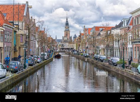 Alkmaar netherlands holland canal hi-res stock photography and images - Alamy