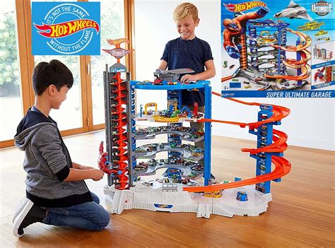 Amazon: Hot Wheels Super Ultimate Garage Playset