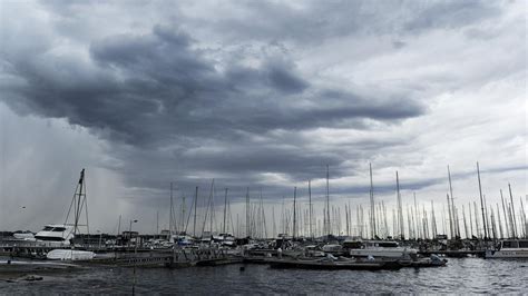 Geelong weather: storm warnings expected in statewide severe outbreak ...