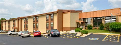 Best Western Center Pointe Inn - Branson, MO