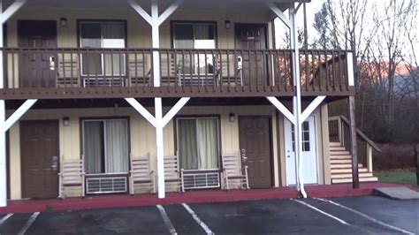 Travelowe's Motel-Maggie Valley, NC Review - YouTube