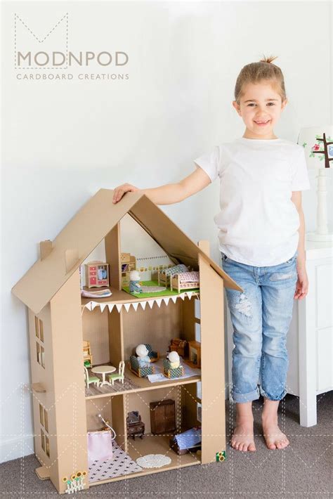 Cardboard Houses For Kids, Cardboard Dollhouse, Cardboard Toys, Diy Dollhouse, Cardboard ...