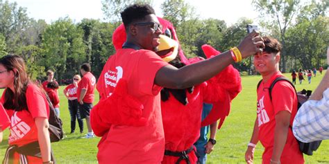 Campus Move-In, New Mascot Highlight Start of Fall 2017 Semester | SUNY ...