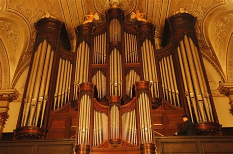 Church Organ in London - a photo on Flickriver