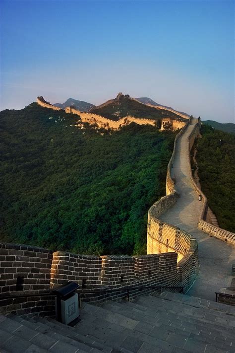 hiking - How far I can go before I reach a tourist-nogo zone from Badaling, the great wall of ...