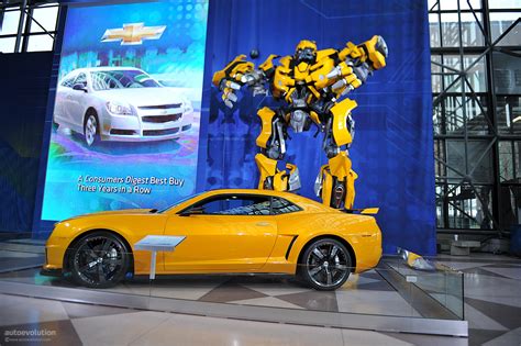 NYIAS 2011: Camaro Bumblebee As Seen in Transformers 3 [Live Photos] - autoevolution