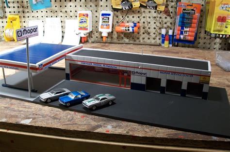 MOPAR DEALER & SERVICE CENTER DIORAMA FOR 1:64 SCALE DIECAST cbcustomtoys | eBay | Car showroom ...